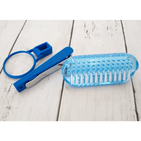 Avon Toenail Clipper with Magnifier New Footworks Pedicure Kit + Nail Brush - Picture 4 of 12